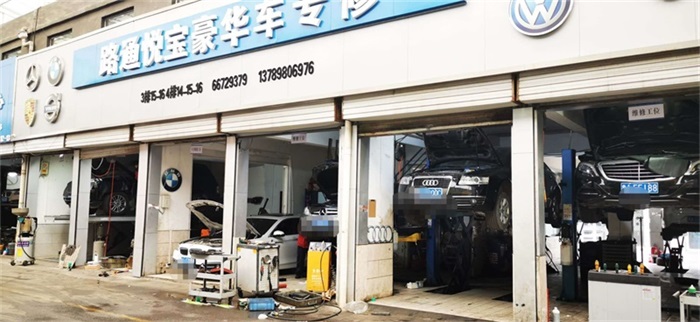 汽車(chē)發(fā)動(dòng)機(jī)如何除塵?清潔汽車(chē)發(fā)動(dòng)機(jī)灰的方法