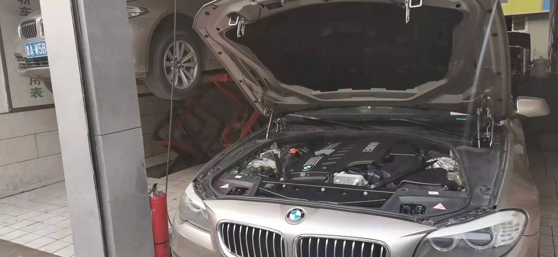 沃爾沃汽車的剎車油怎么會進(jìn)水呢？